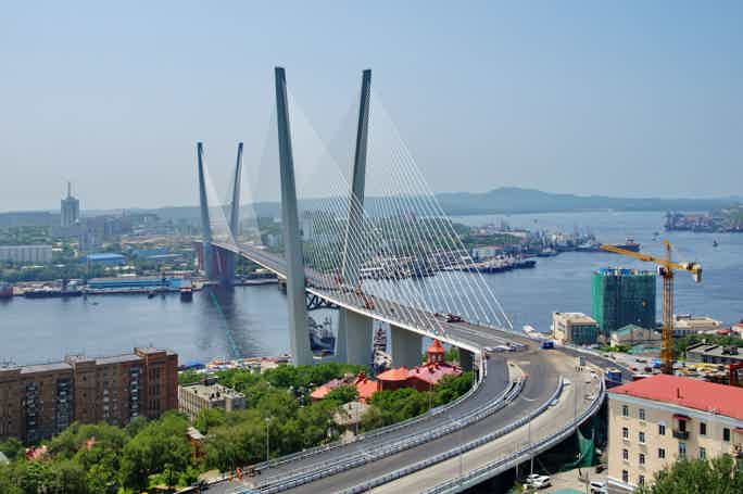 Владивосток и остров Русский за один день на транспорте туриста