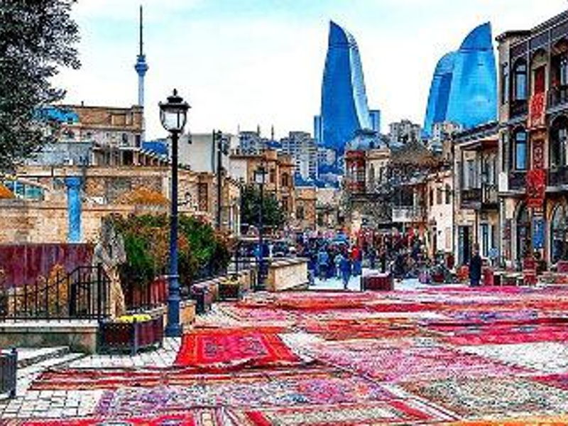 Восток встречает Запад: пешеходная обзорная прогулка по Баку - экскурсия в Баку, Азербайджан