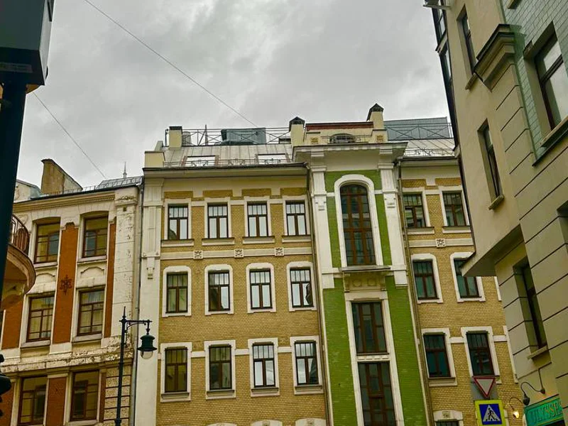 Арбат за фасадами: переулки, особняки и истории старой Москвы — фото 6, Москва | Покатаем