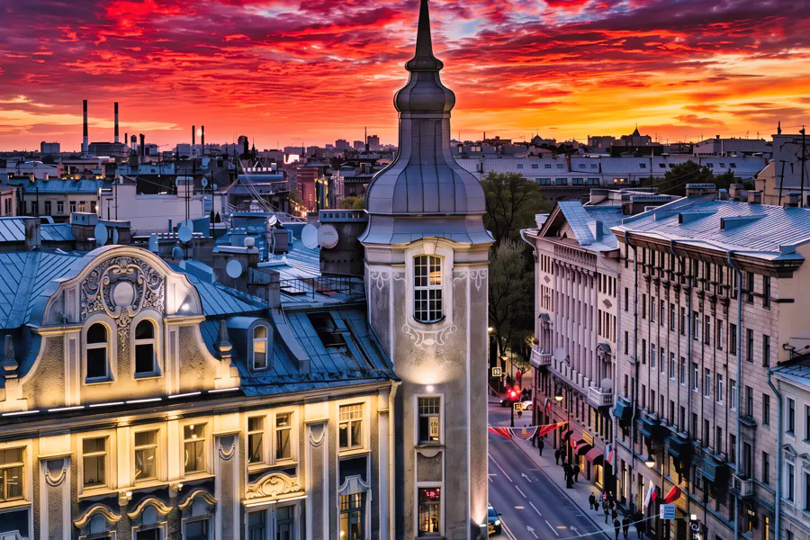 Квест-прогулка по Петроградке: закрытые дворы и тайные тропы — фото 1