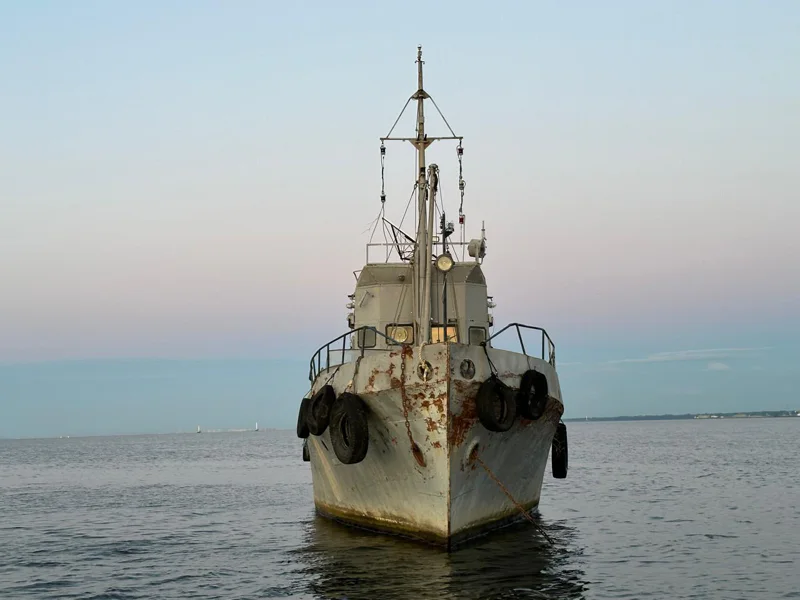 Корабль флибустьера: путешествие на морской водолазный бот — фото 6, Кронштадт | Покатаем