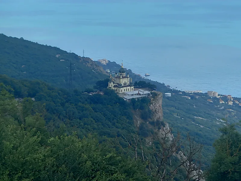 Ливадийский и Массандровский императорские дворцы, Форос и Байдары — фото 4, Севастополь | Покатаем