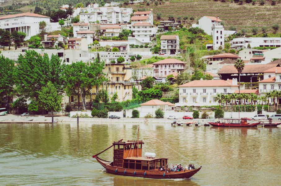 Douro Valley Wineries w/ Tasting + 1-Hour River Cruise w/ Lunch - photo 7