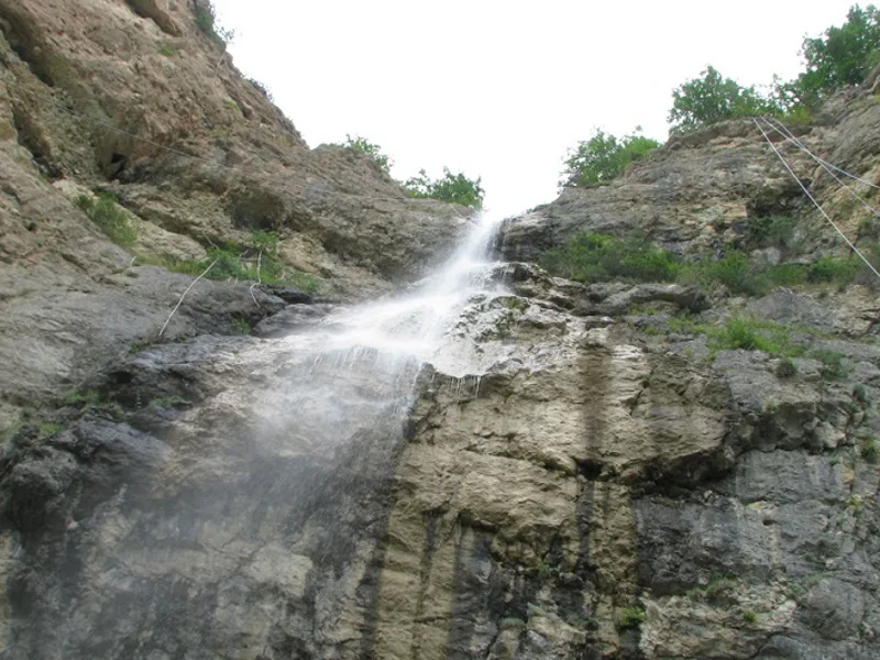 К водопаду Афурджа и горе Бешбармаг — фото 3, Баку | Покатаем