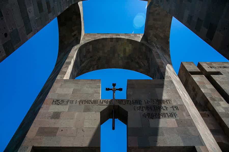 Духовные центры Армении за день (Эчмиадзин-Хор Вирап-Звартноц) - фото 6