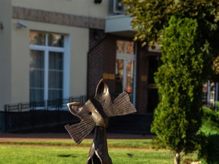 Памятник кошке Ля Мурке