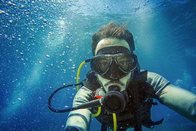 Погружение с аквалангом в Deep Dive Dubai с профессиональным инструктором