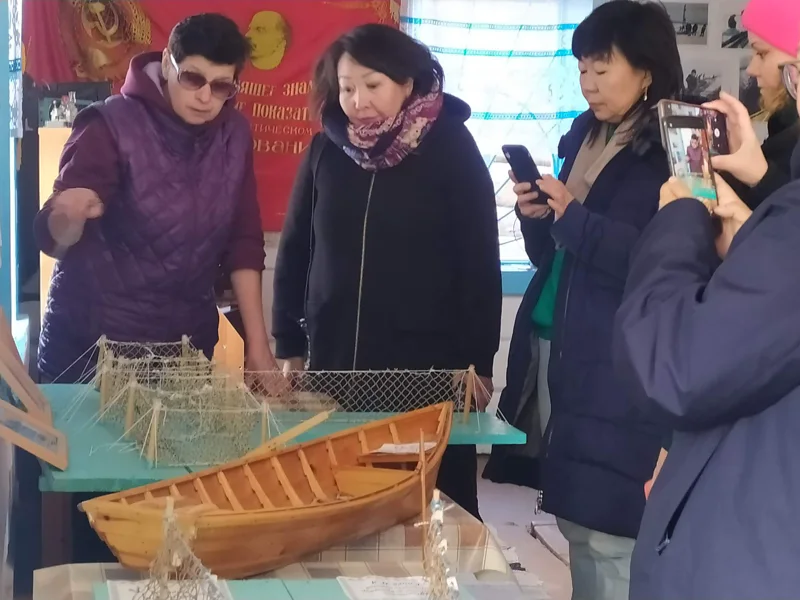 Плывущий по Байкалу:  Посольский монастырь и омулевая бочка — фото 4, Улан-Удэ | Покатаем