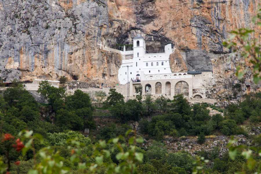 Монастырь Острог - фото 1