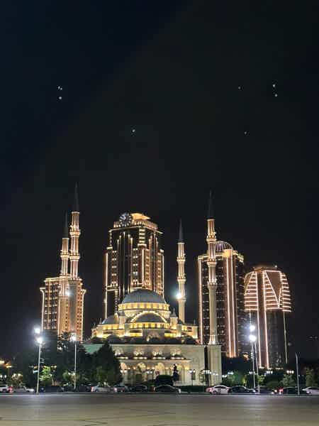 Ночные мечети Чечни и смотровая на Грозный. - фото 2