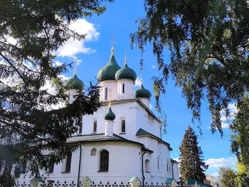 «Ярославль, удиви!» — обзорная экскурсия по городу — фото 3, Ярославль | Покатаем