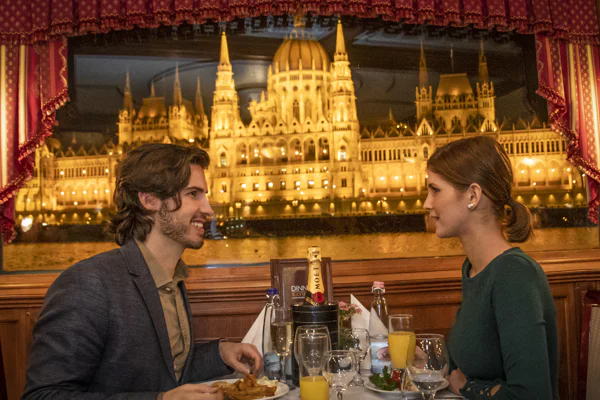 Dinner and Cruise with Live Music — photo 6, Budapest | Pokataem