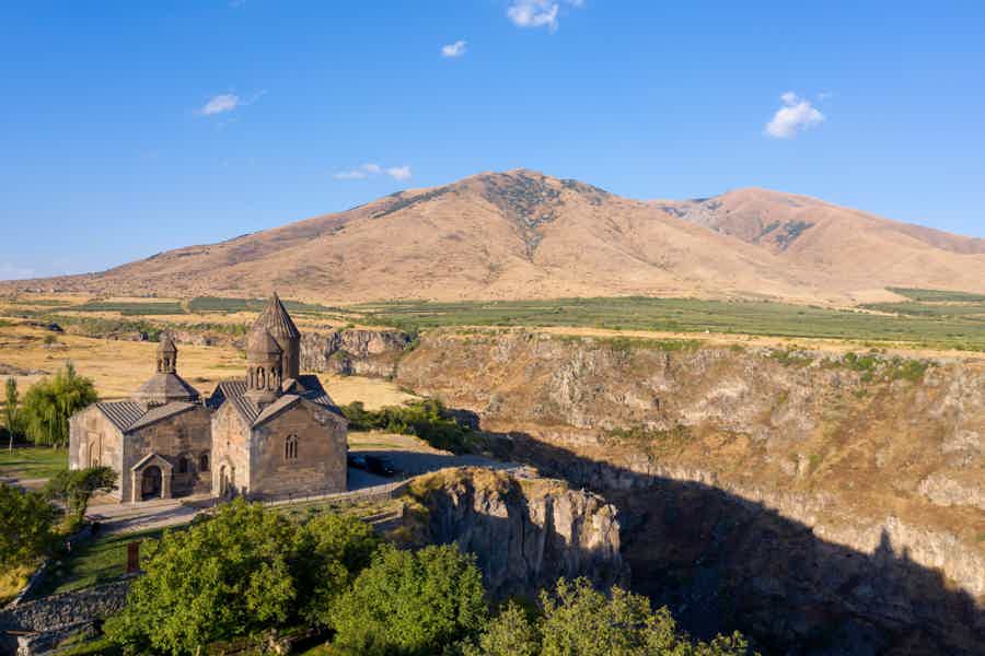 Йога-день в Армении: Сагмосаванк, Аллея букв и отдых в Апаран Парке - фото 1