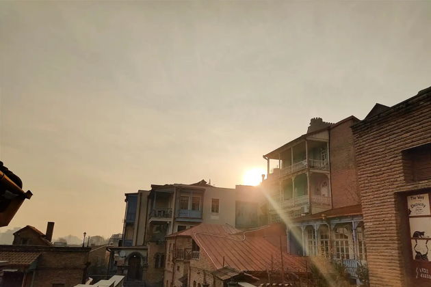 Виды Тбилиси и его тайные парадные