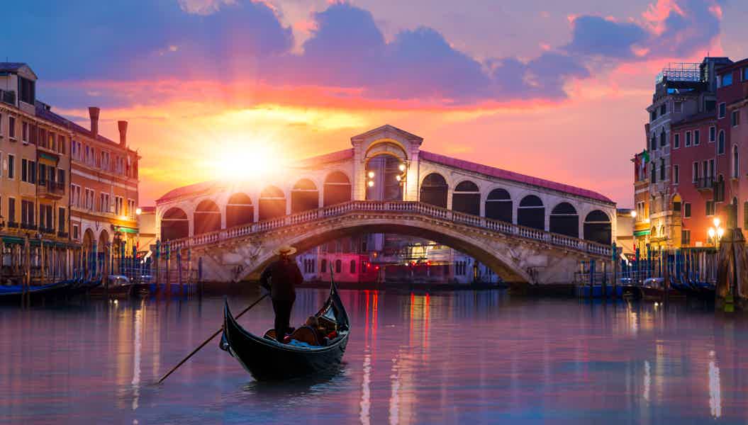 Venice Romantic Sunset Tour by Typical Venetian Boat - photo 3