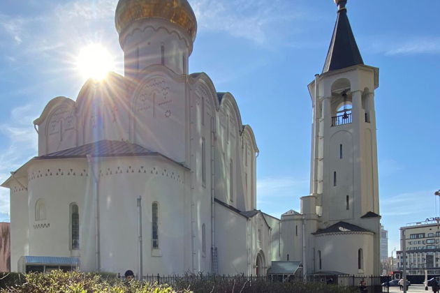 Перекрёстки времён. Архитектура и судьбы Ленинградки