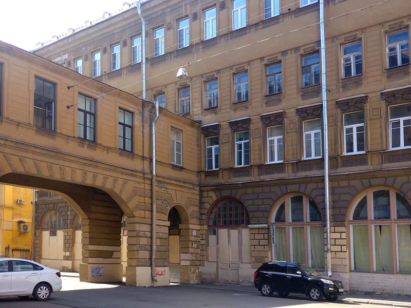 Потайной Петербург: прогулка за парадными фасадами — фото 5, Санкт-Петербург | Покатаем