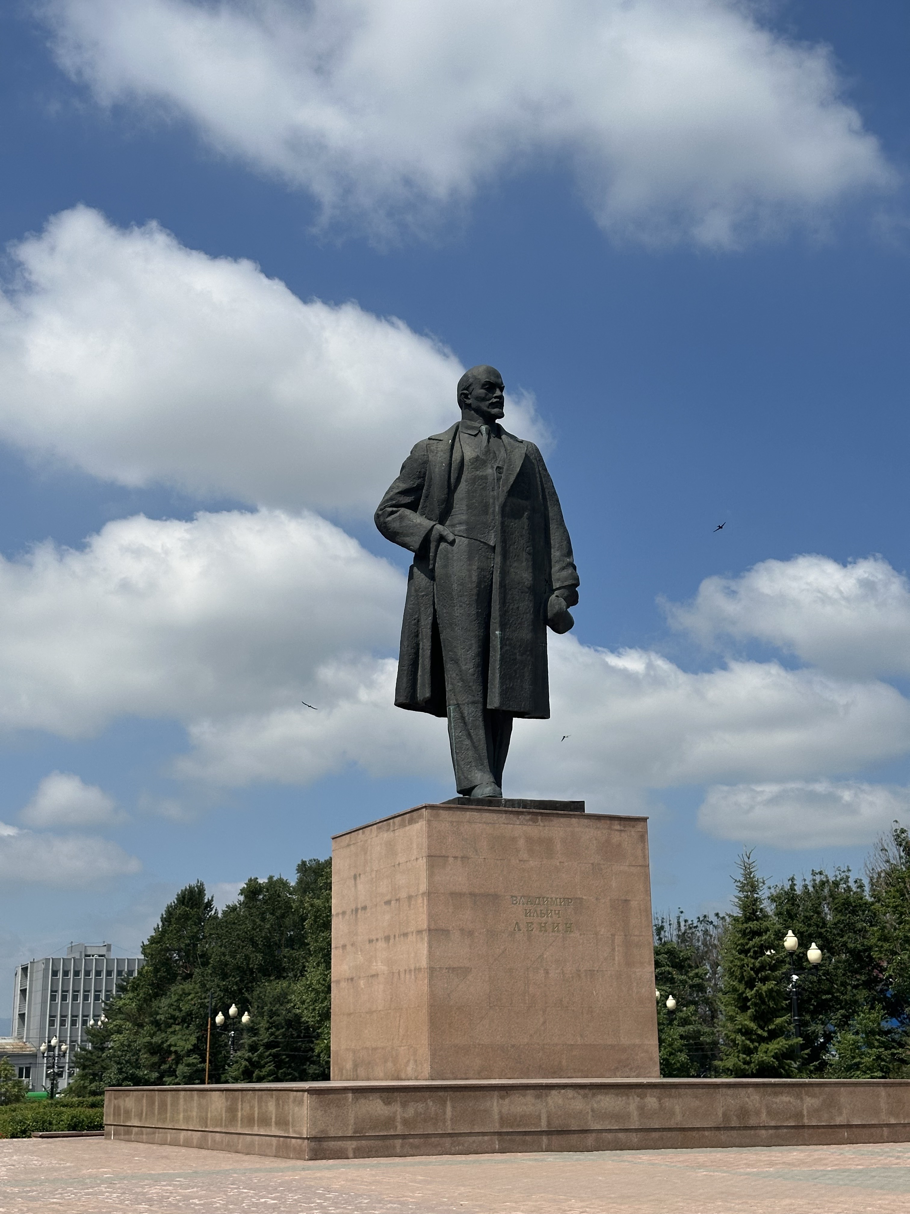 «По страницам истории»: обзорная экскурсия по Южно-Сахалинску