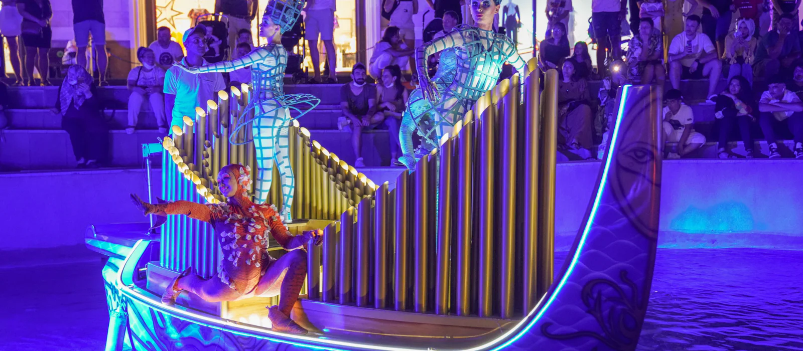 Поездка из Сиде на ночное шоу в Turkish Disneyland (Land of Legends). — экскурсия, Сиде, Турция | Покатаем