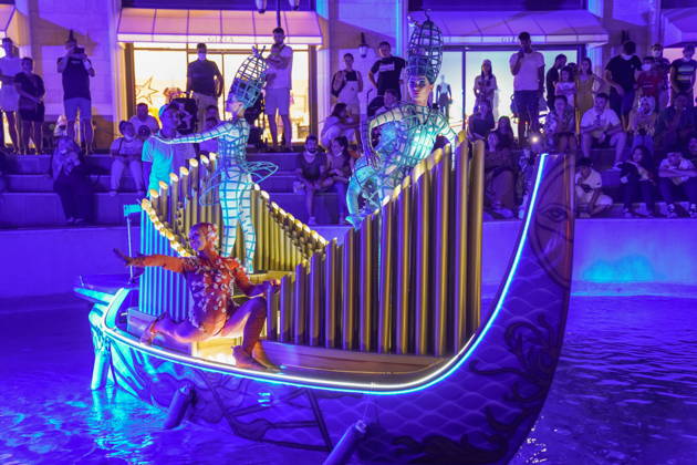 Поездка из Сиде на ночное шоу в Turkish Disneyland (Land of Legends).