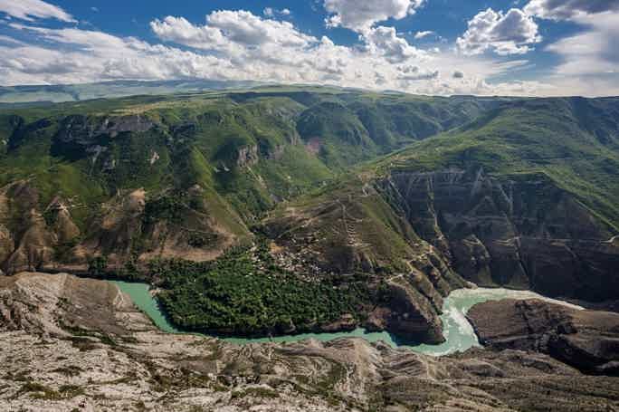 Сулакский каньон и бархан Сары-Кум 