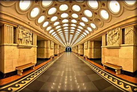 «Станция Сталинская: загадки имперского наследия Союза Советов»