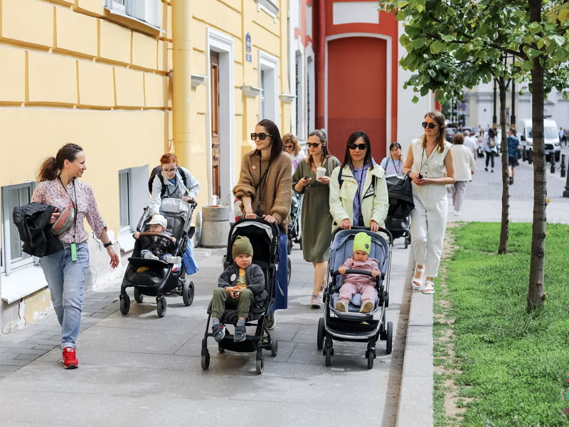 Мамаход по Петербургу: экскурсии для взрослых с детьми 0+ - экскурсия в Санкт-Петербург, Россия