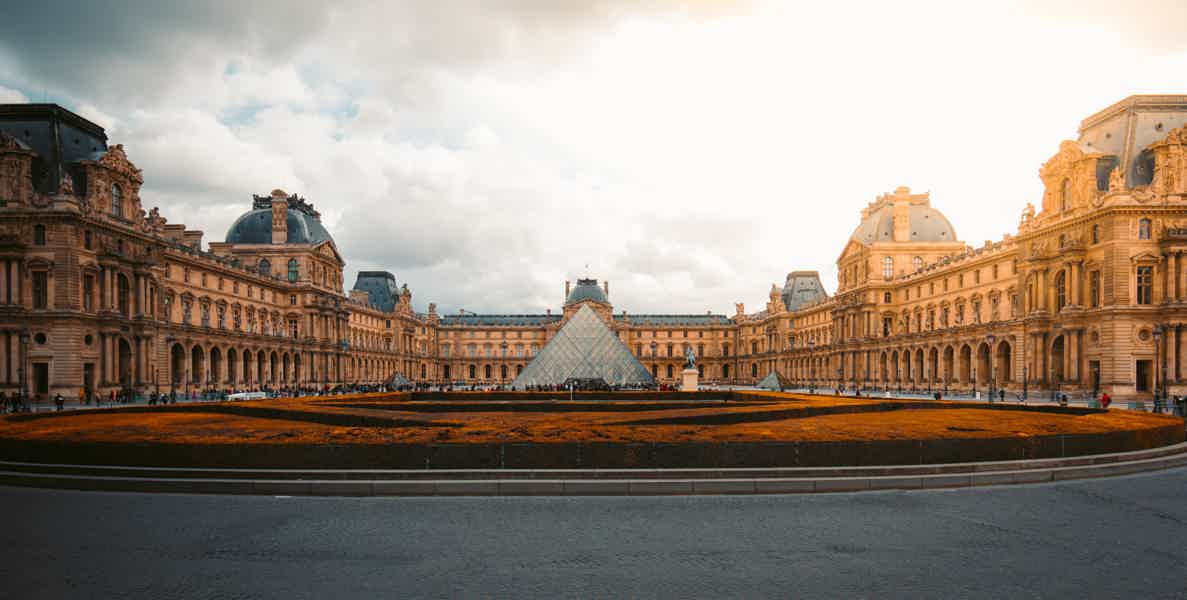 The Paris Louvre Museum: Two-Hour Private Families & Childrens' Guided Tour - photo 1