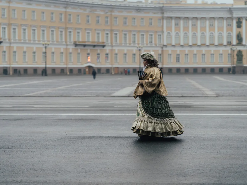 Пешком по центру Петербурга с профессиональным краеведом — фото 2, Санкт-Петербург | Покатаем