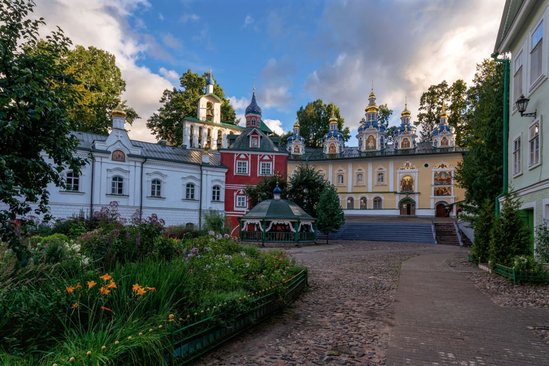 Монастыри Псковской области (индивидуальная экскурсия) — фото 1