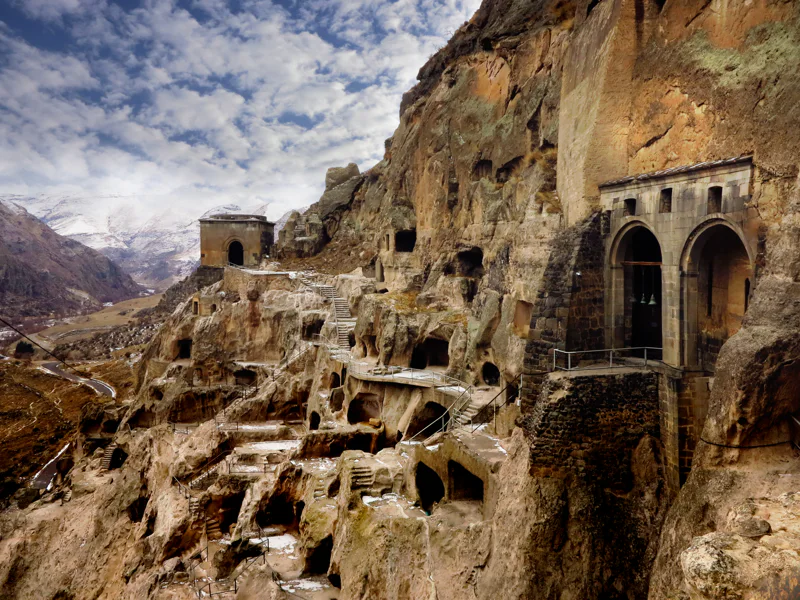 Пещерный город Вардзия, самобытный Рабат и минеральный Боржоми — фото 6, Тбилиси | Покатаем