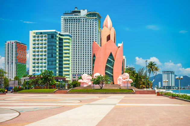 Главное изображение экскурсии - Экскурсионный автобус в Нячанге — свобода передвижения и комфорт