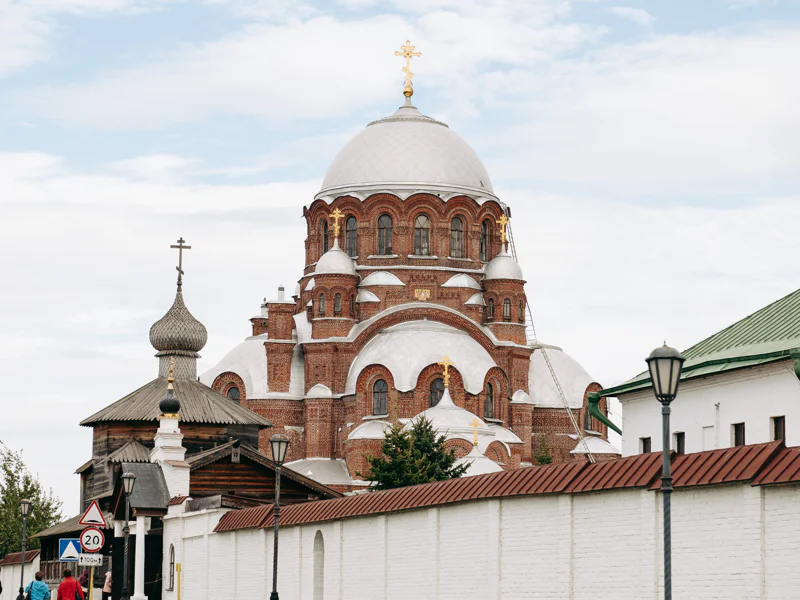 Путешествие на остров-град Свияжск в мини-группе — фото 5, Казань | Покатаем