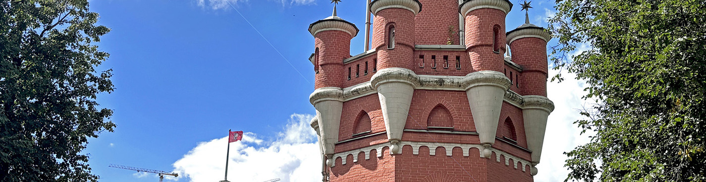 Экскурсия по Петровскому парку: остатки прежней роскоши и тайны эпох