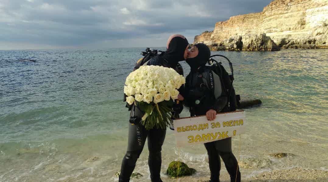 Предложение руки и сердца под водой. Ласпи (Крым) - фото 1