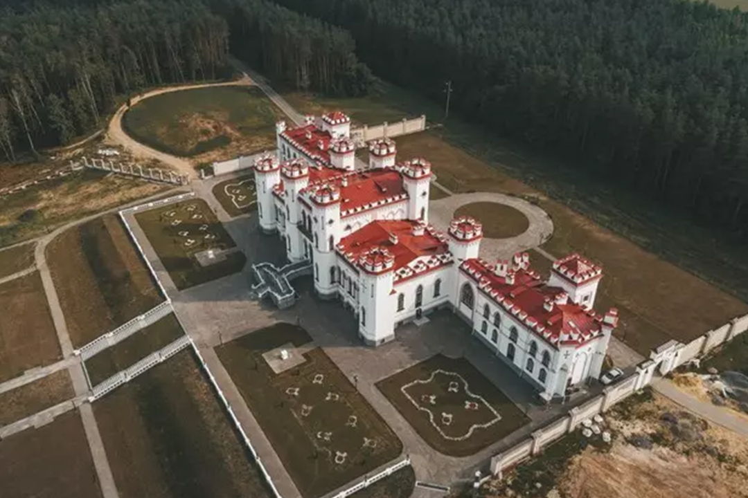Трансфер из Бреста в усадьбу Пусловских (Коссовский замок) и обратно — фото 3