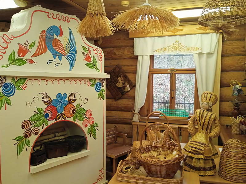 Городец и Семёнов: хохлома, росписи, пряники + канатная дорога