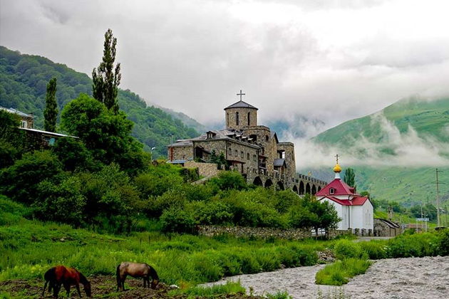Виды «Аланское царство», или путешествие в горную Осетию (в мини-группе)