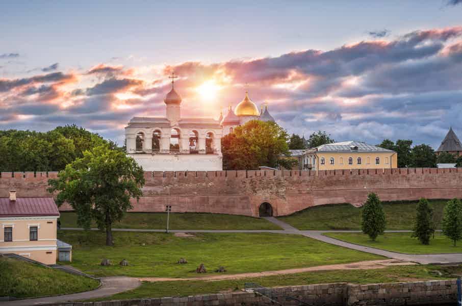 Расширенная экскурсия с посещением Юрьева монастыря и Перынского скита - фото 1