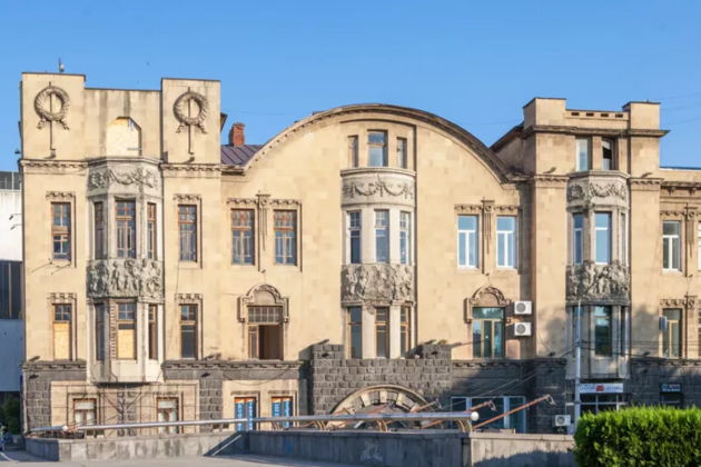 Виды Советская архитектура Тбилиси: ХХ век — от эклектики до брутализма