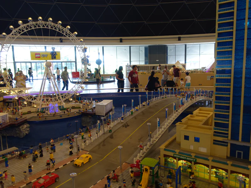 Билет в парк аттракционов Legoland — фото 5, Дубай | Покатаем