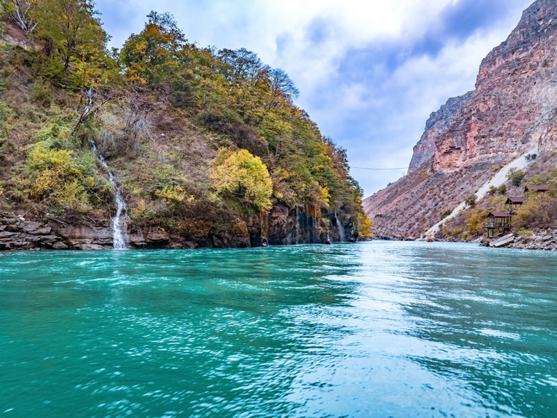 Сулакский каньон, катер по Чиркейскому водохранилищу и бархан Сарыкум