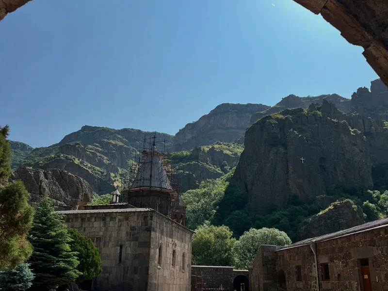 Гарни , Гегард , Симфония камней и Севан +  мастер класс лаваша 🫰 — фото 6, Ереван | Покатаем