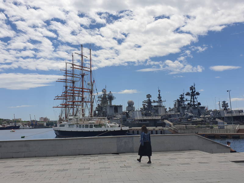 Море в городе — Владивосток