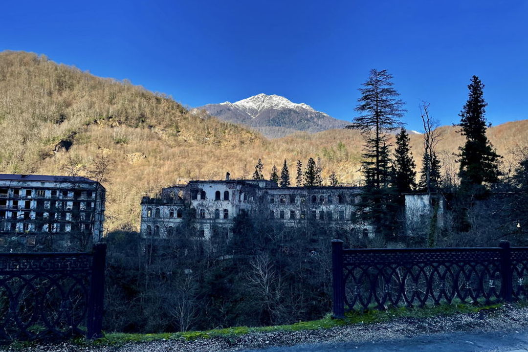 Восточная Абхазия: курорты, заброшенные города и водопады — фото 4
