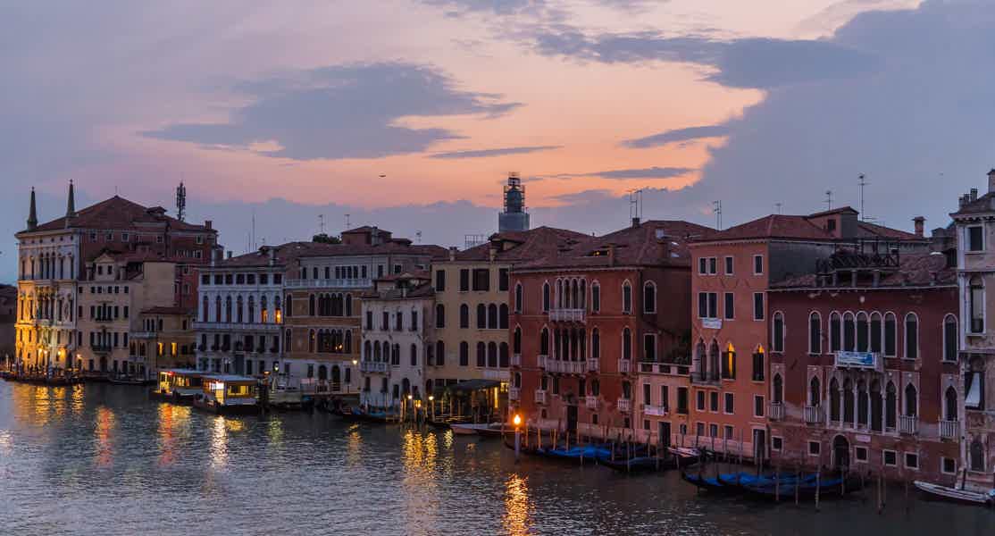 Прекрасная вечерняя Венеция  - фото 4