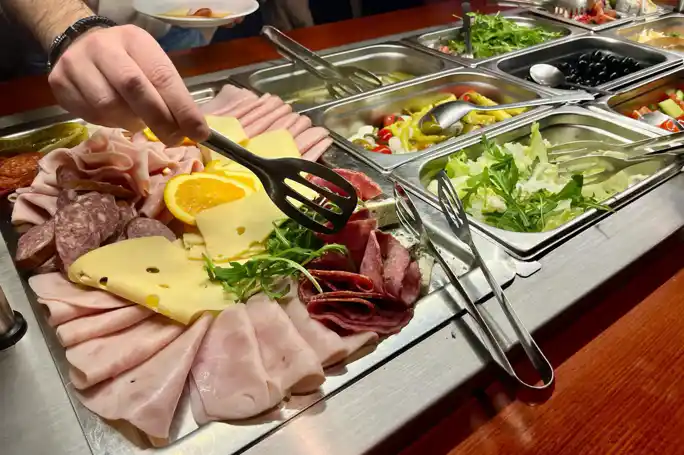 Evening Boat Cruise with Buffet Dinner