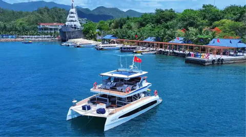 Морской круиз на яхте-катамаране «Marmoris Yachting» с обедом и трансфером