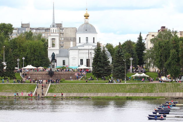 Тверь сквозь эпохи — путешествие по городу (на автобусе туристов)