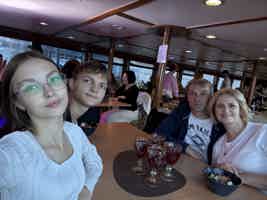 Экскурсия "Ужин, музыка и танцы на премиум-теплоходе в центре Москвы" - фото отзыва 2